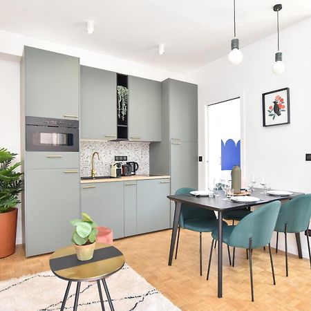 Appartamento Charming And Cosy Flat Next To The Eiffel Tower Parigi Esterno foto